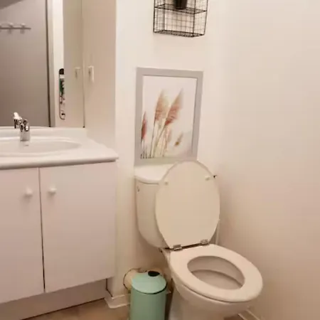 Cote Metro Avec Piscine Et Parking Gratuit Apartment *